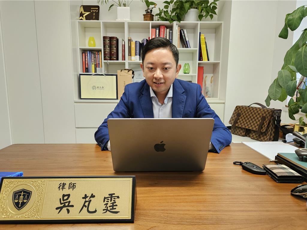 吳芃霆律師 兩岸雙證律師 中時新聞網專訪